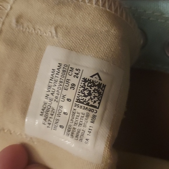 Black Low Top Converse - Picture 11 of 12